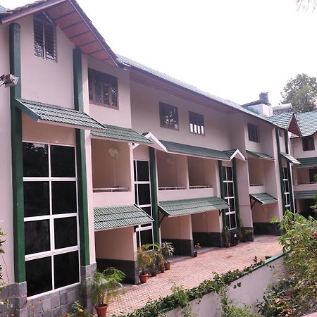 Haritagiri Hotel Kalpetta Exterior photo