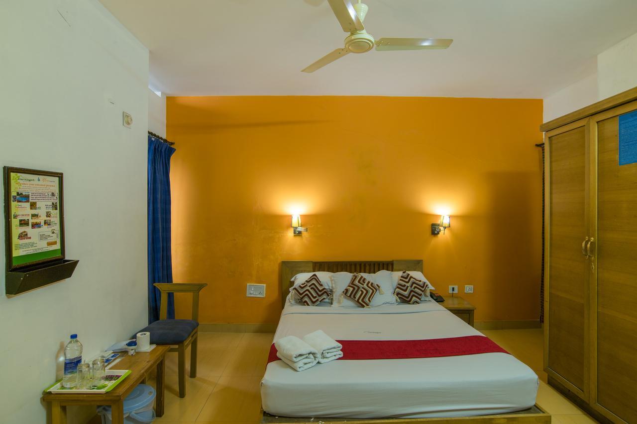 Haritagiri Hotel Kalpetta Exterior photo