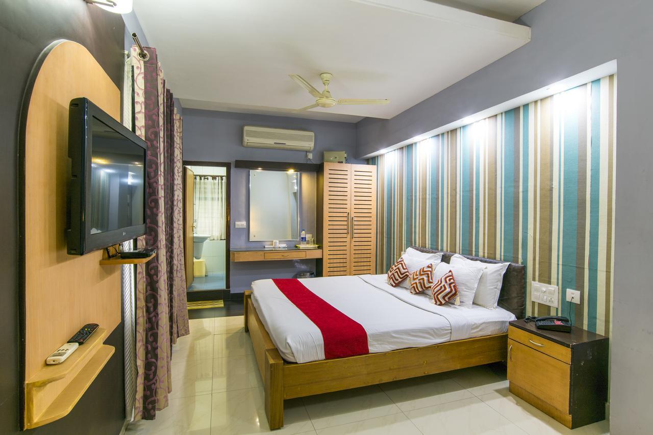 Haritagiri Hotel Kalpetta Exterior photo