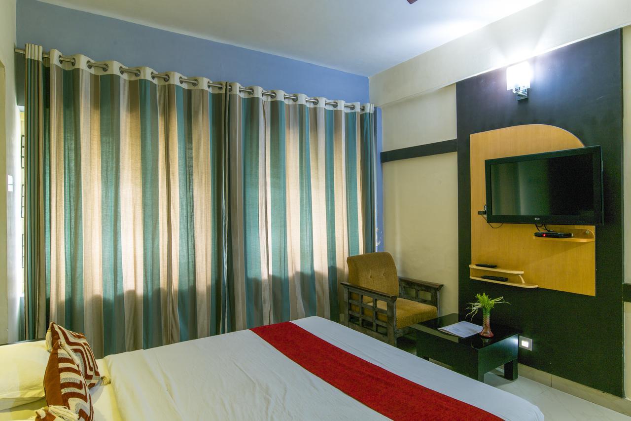 Haritagiri Hotel Kalpetta Exterior photo