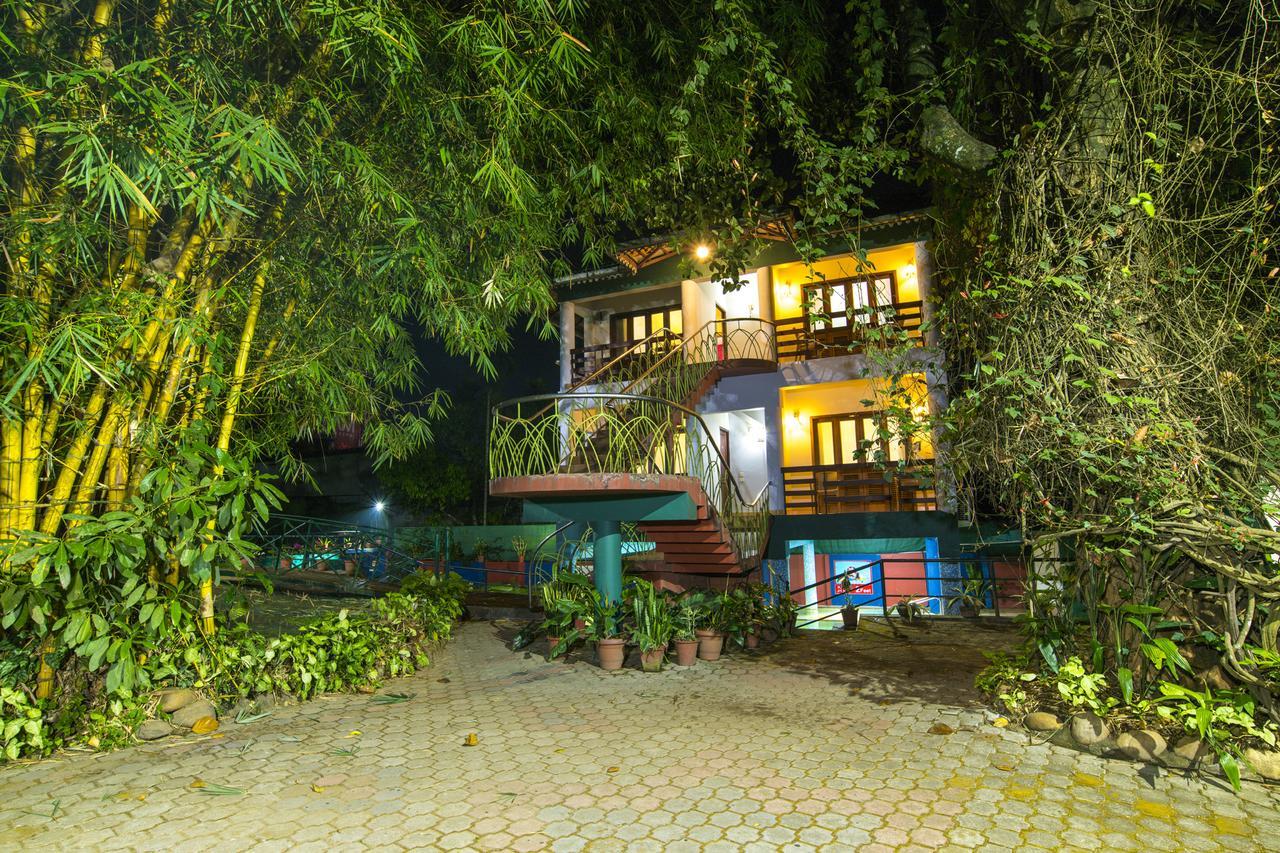 Haritagiri Hotel Kalpetta Exterior photo