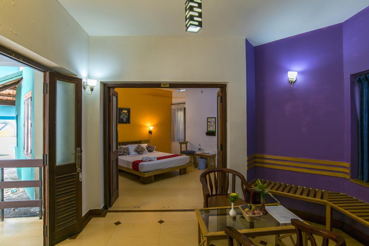 Haritagiri Hotel Kalpetta Exterior photo