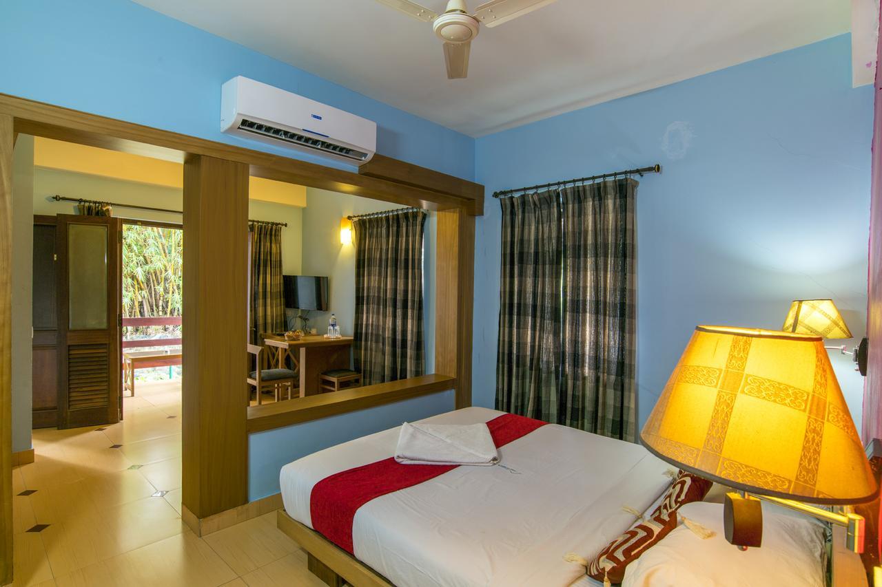 Haritagiri Hotel Kalpetta Exterior photo