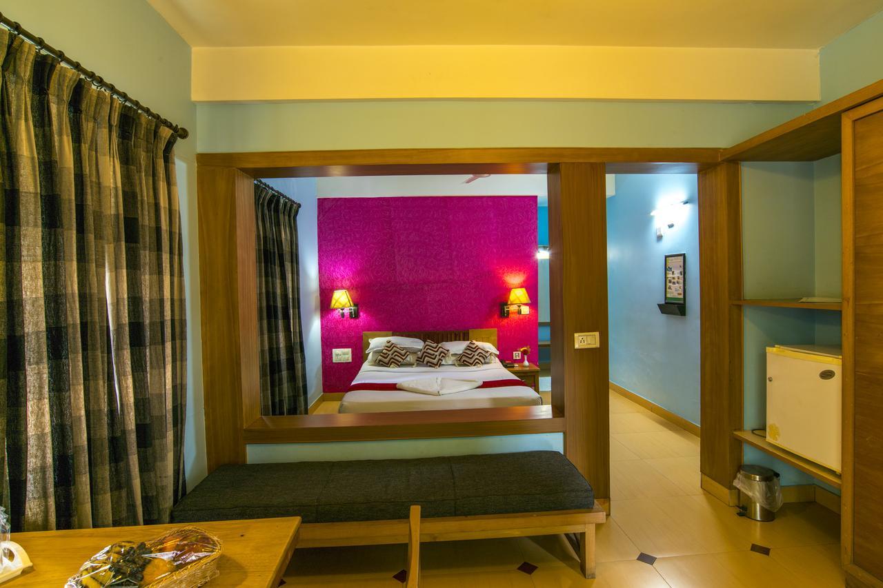 Haritagiri Hotel Kalpetta Exterior photo